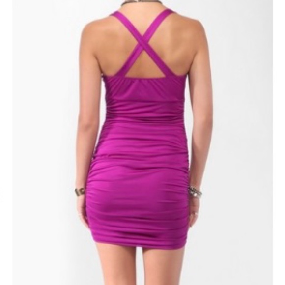 Fuchsia Ruched Bodycon Dress - Picture 4 of 7